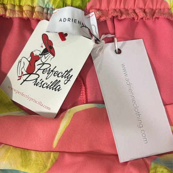 Adrienne Pink Tropical Print Wide Leg Shorts Vacation Skirt/Shorts Airy Size XL - Picture 7 of 7